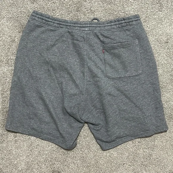 Vintage Levi Baggy Grey Shorts - Picture 4 of 4